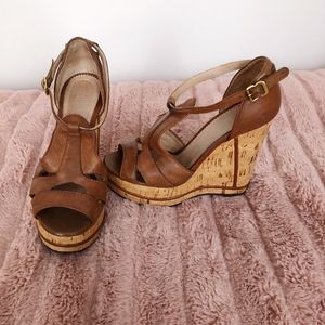 CHLOE Tan Strap Wedges
